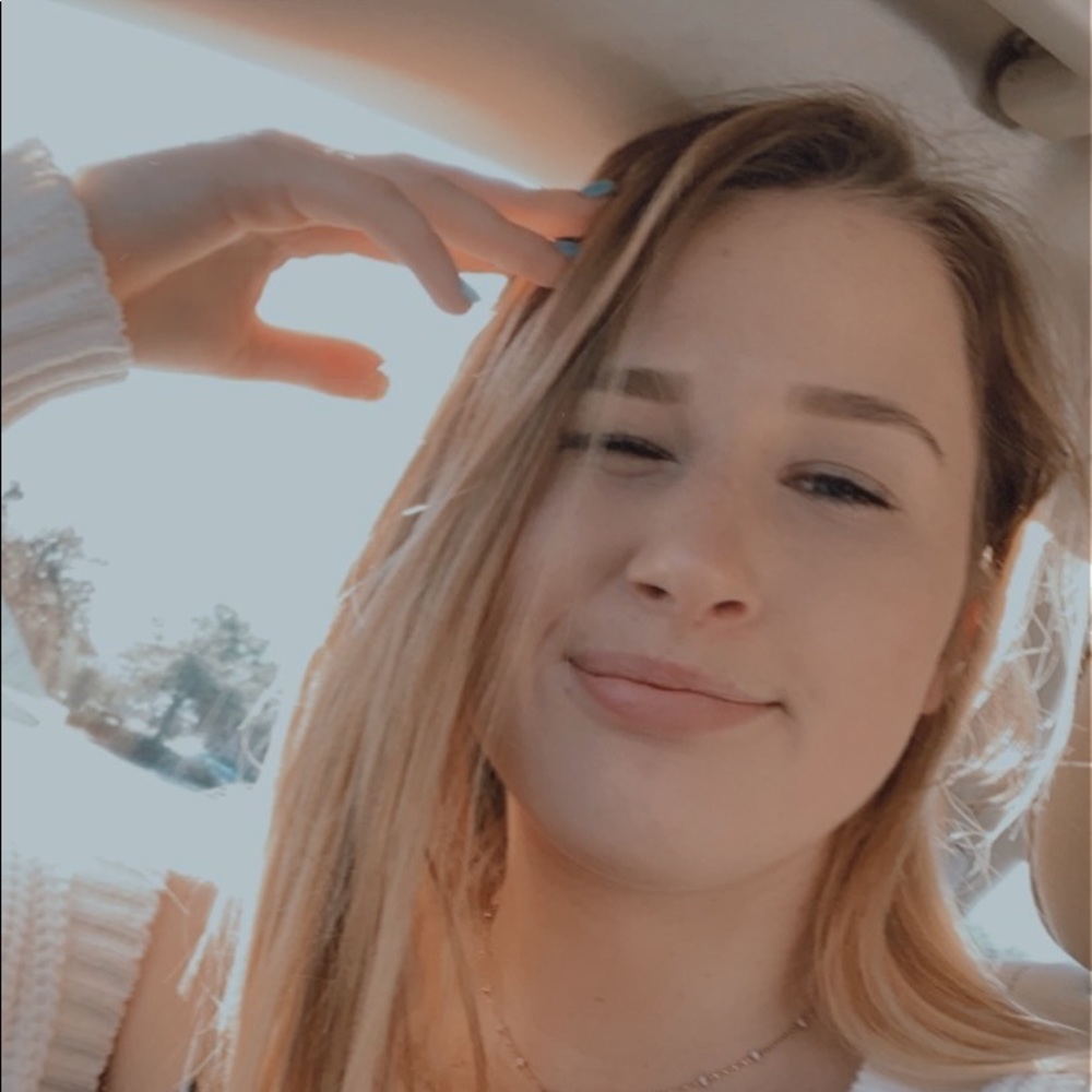 Meet your Posher, Ciera